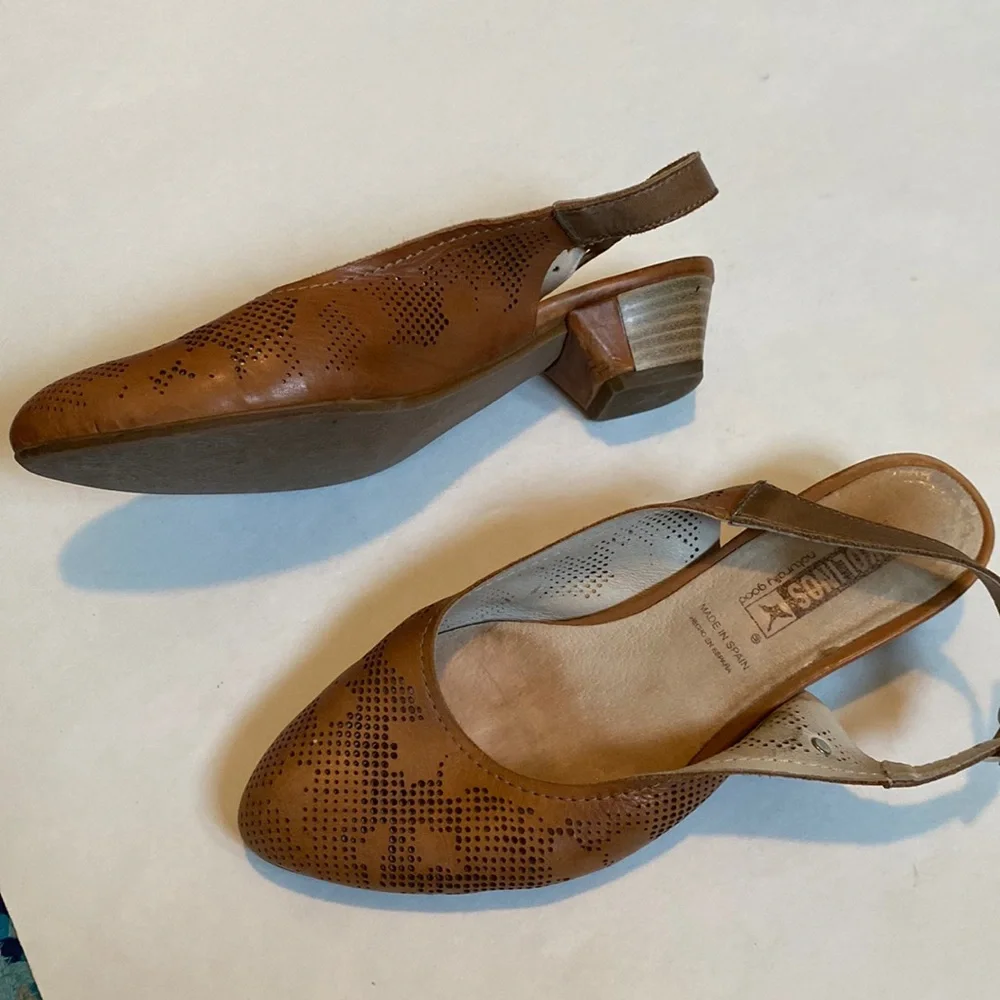 Pikolinos Elba slingback court shoe soft brown leather - Picture 2 of 10